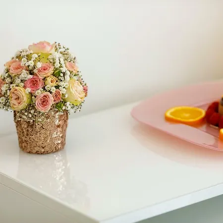 Rose Gold & With Balcony