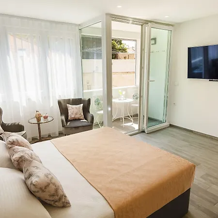 Affittacamere Rose Gold & With Balcony