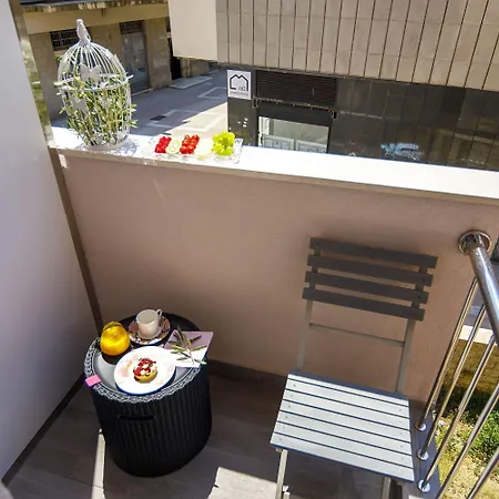 Rose Gold & With Balcony Maison d'hôtes 4*