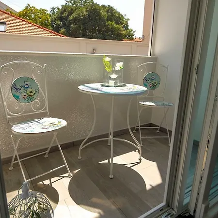 Rose Gold & With Balcony Maison d'hôtes 4*