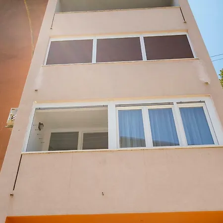 Rose Gold & With Balcony