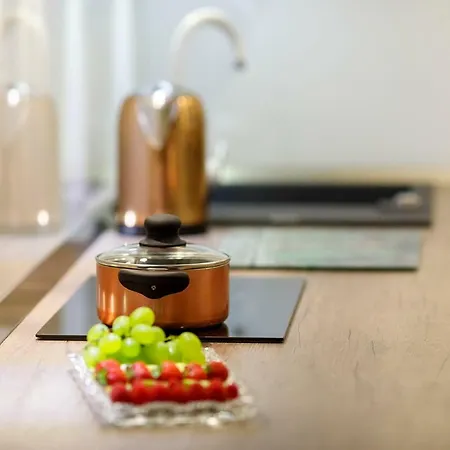 Rose Gold & With Balcony Split