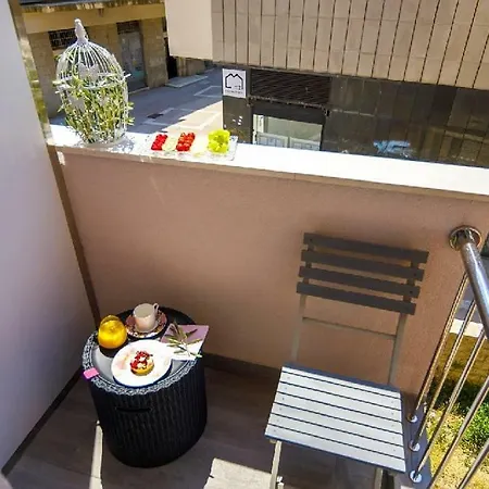 Rose Gold & With Balcony 3*